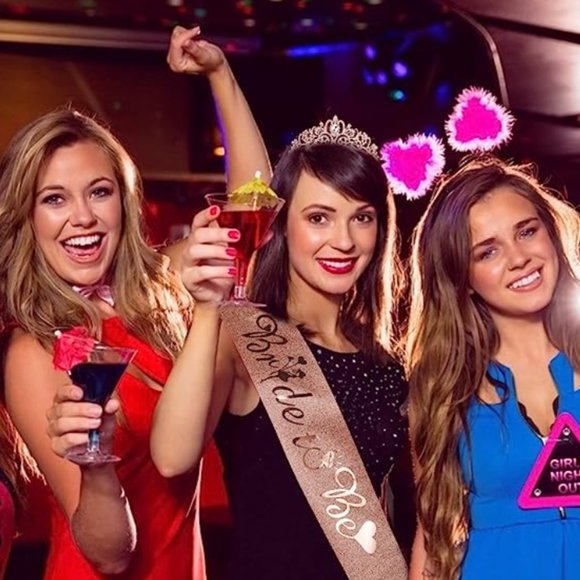 Bride To Be Sash & Bride Crown - Picture 4 of 4